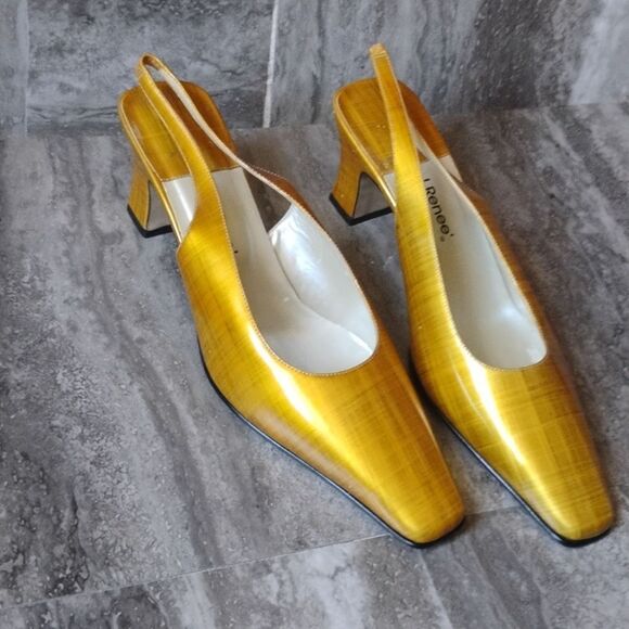 J.Renee Yellow Heels Striking and Elegant - Picture 1 of 12